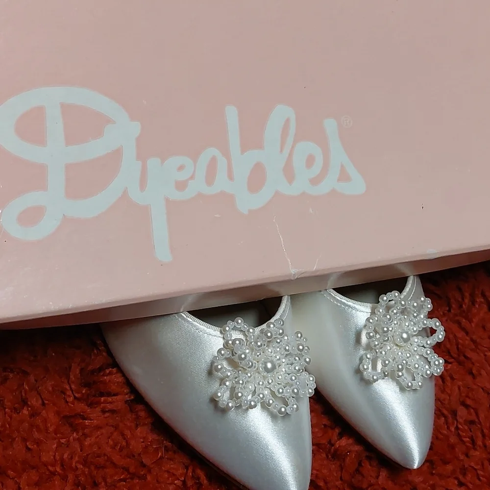 Vintage White Satin Wedding Shoes with Beads - Picture 6 of 11